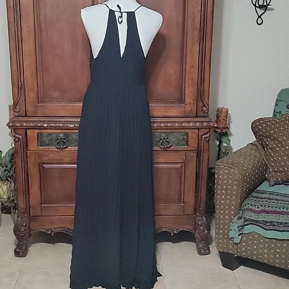 Abercrombie & Fitch Women's S Black Maxi Dress Pleated Spaghetti Strap N…